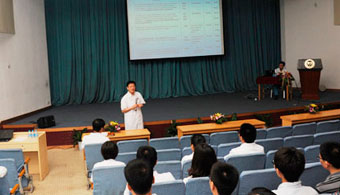 科研处组织近三年我院发表论文影响因子较高的部分作者做交流报告